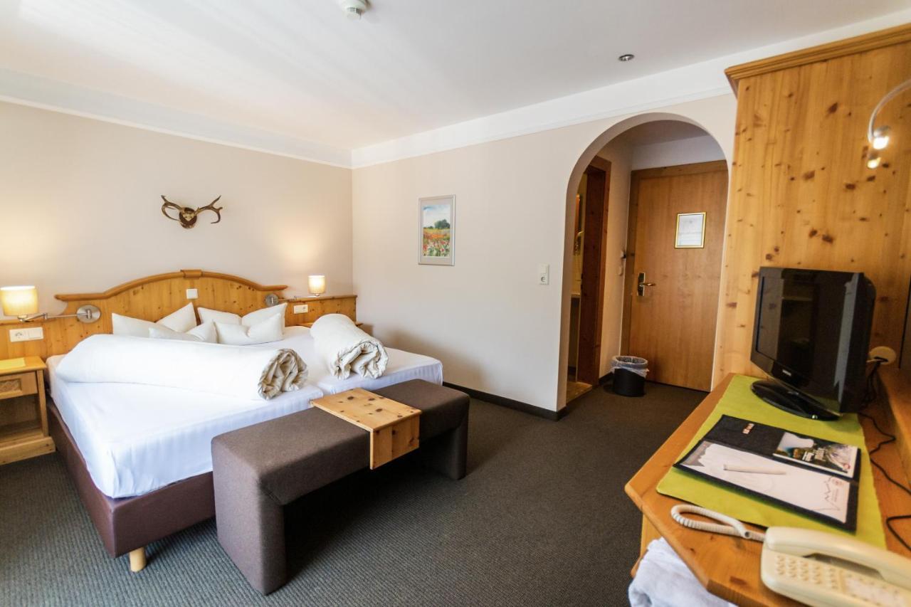 Aktiv Hotel Zur Rose Steinach am Brenner Exterior foto