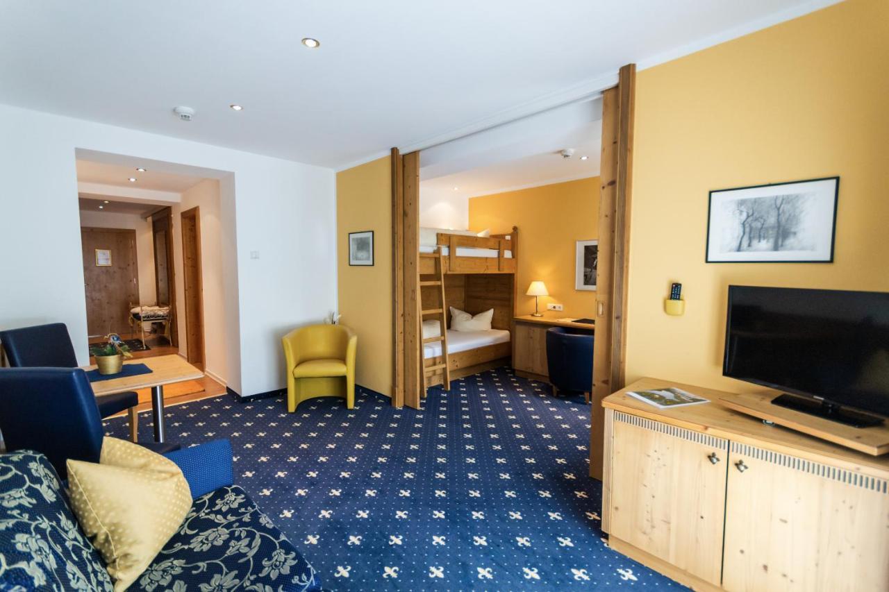 Aktiv Hotel Zur Rose Steinach am Brenner Exterior foto