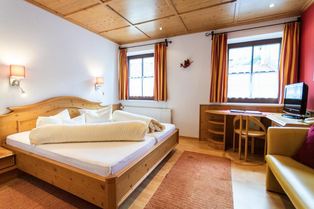 Aktiv Hotel Zur Rose Steinach am Brenner Exterior foto